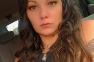 Tattooed queen looking for good times - Image 2